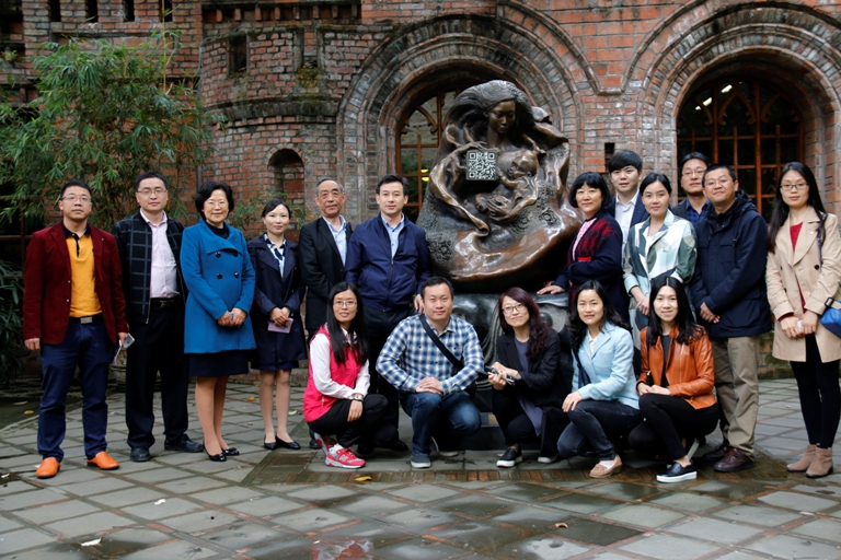 我校派考察团赴四川国际标榜职业学院交流学习